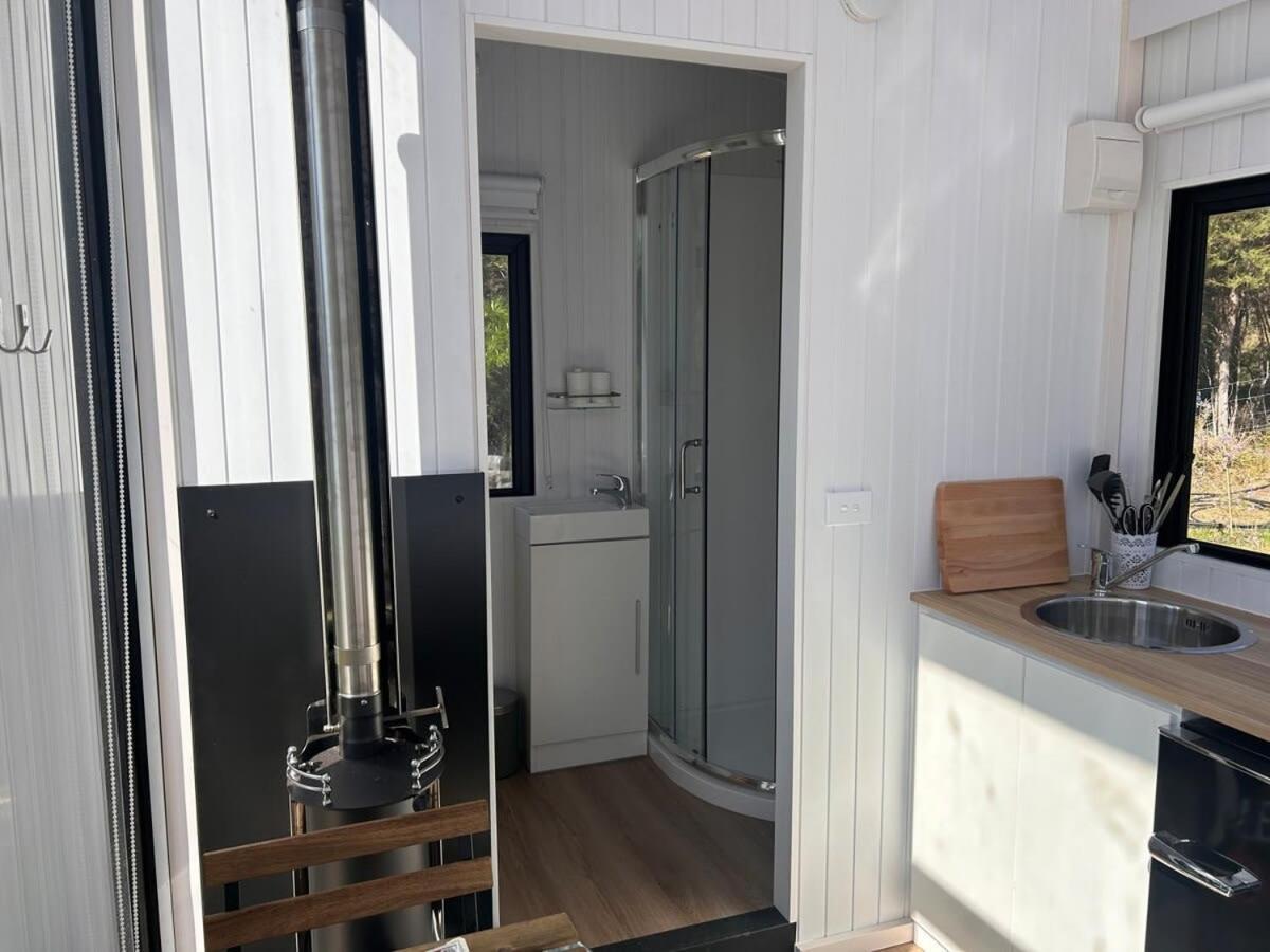 Ruru Tiny House By Tiny Away Villa Rangihaeata Exterior photo